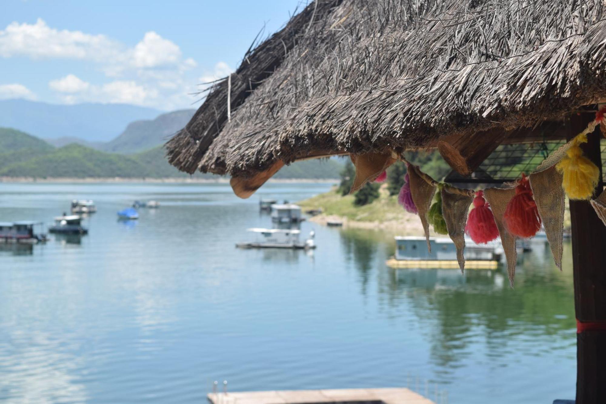 Terrazas Del Lago 카브라 코랄 외부 사진