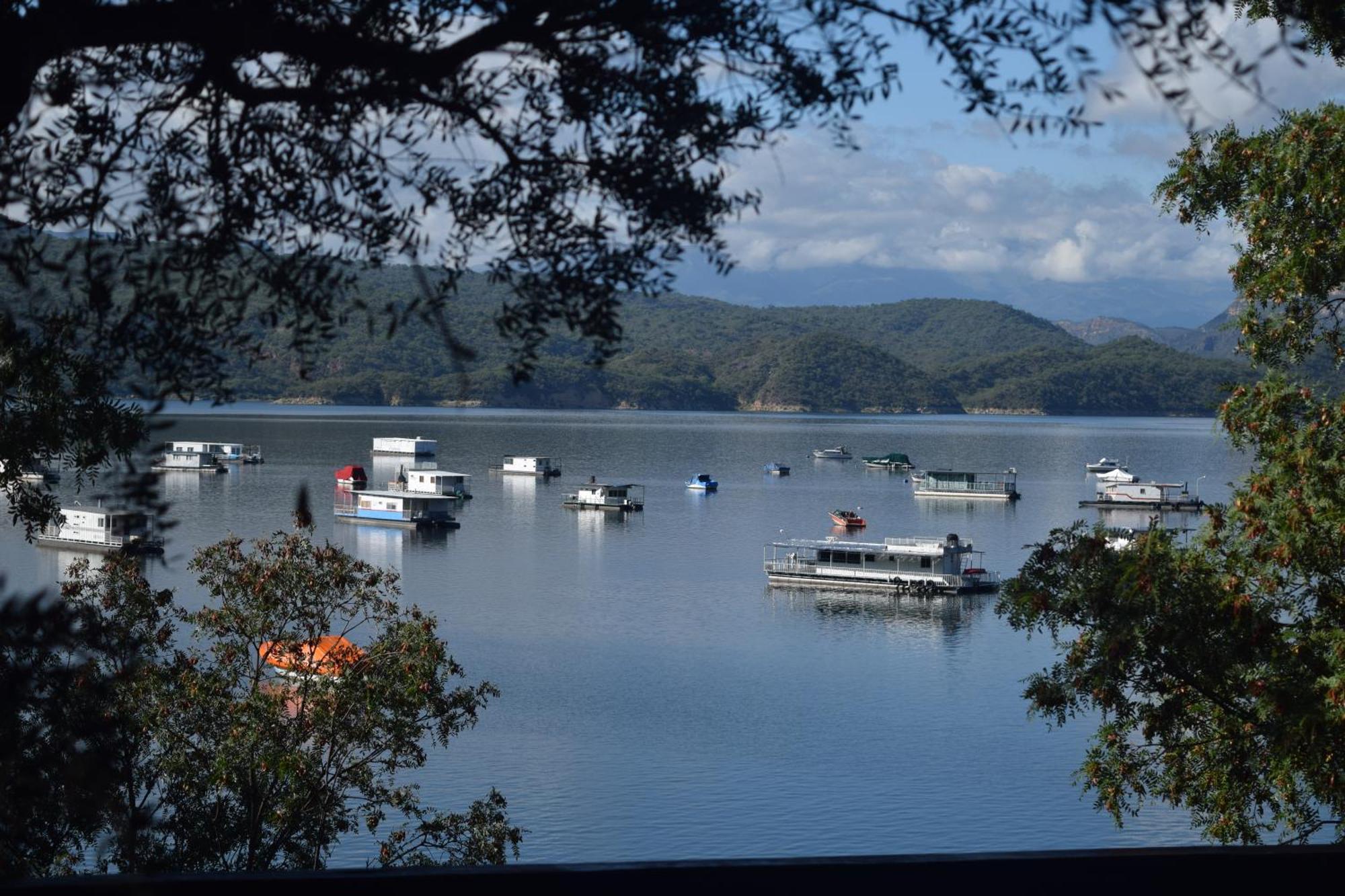 Terrazas Del Lago 카브라 코랄 외부 사진